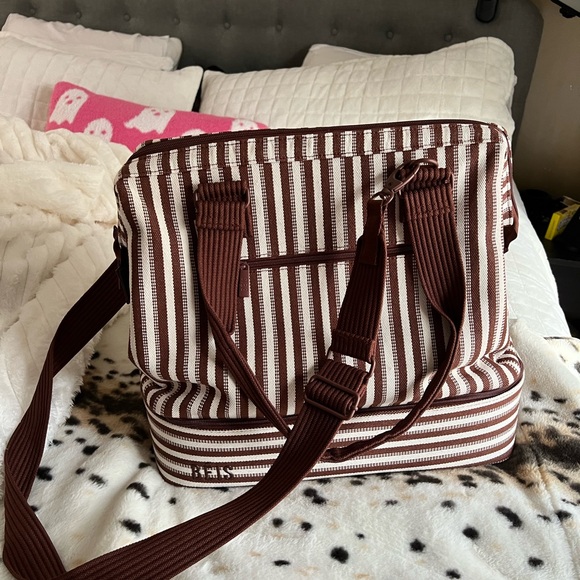 Beis Mini Weekender in Maple Stripe - Picture 3 of 9